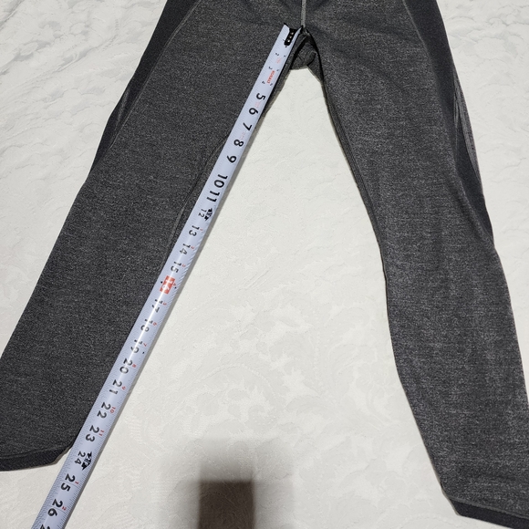 LULULEMON Featherlight Tights/Leggings - Picture 8 of 11